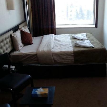עמאן Teeba Palace Hotel Suites מראה חיצוני תמונה